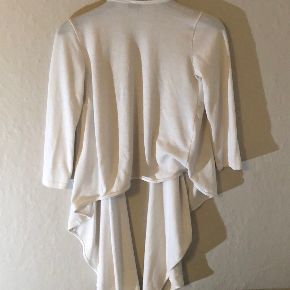 High-Low White Vanity Vest - Picture 5 of 7